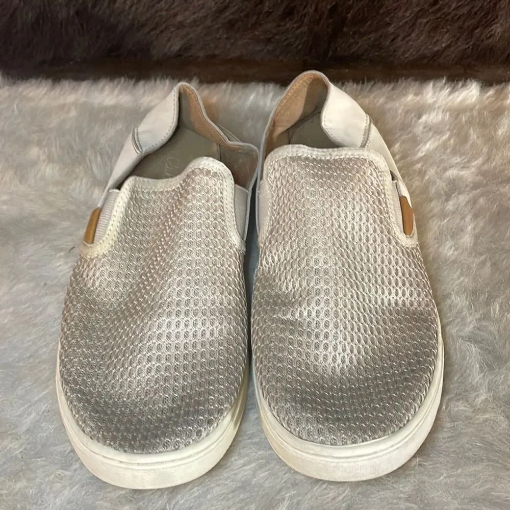 OluKai shoes 7 (4300)